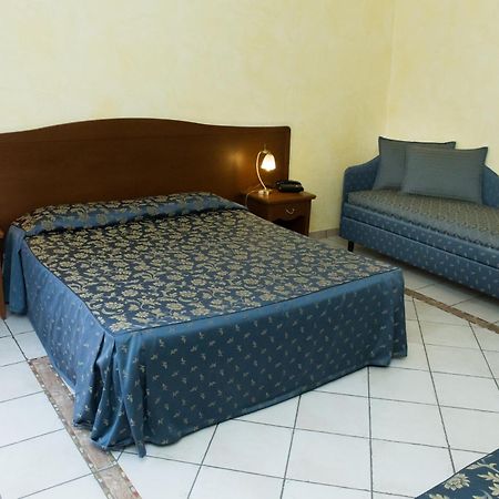ליפארי Residence Alberghiero Eolie מראה חיצוני תמונה