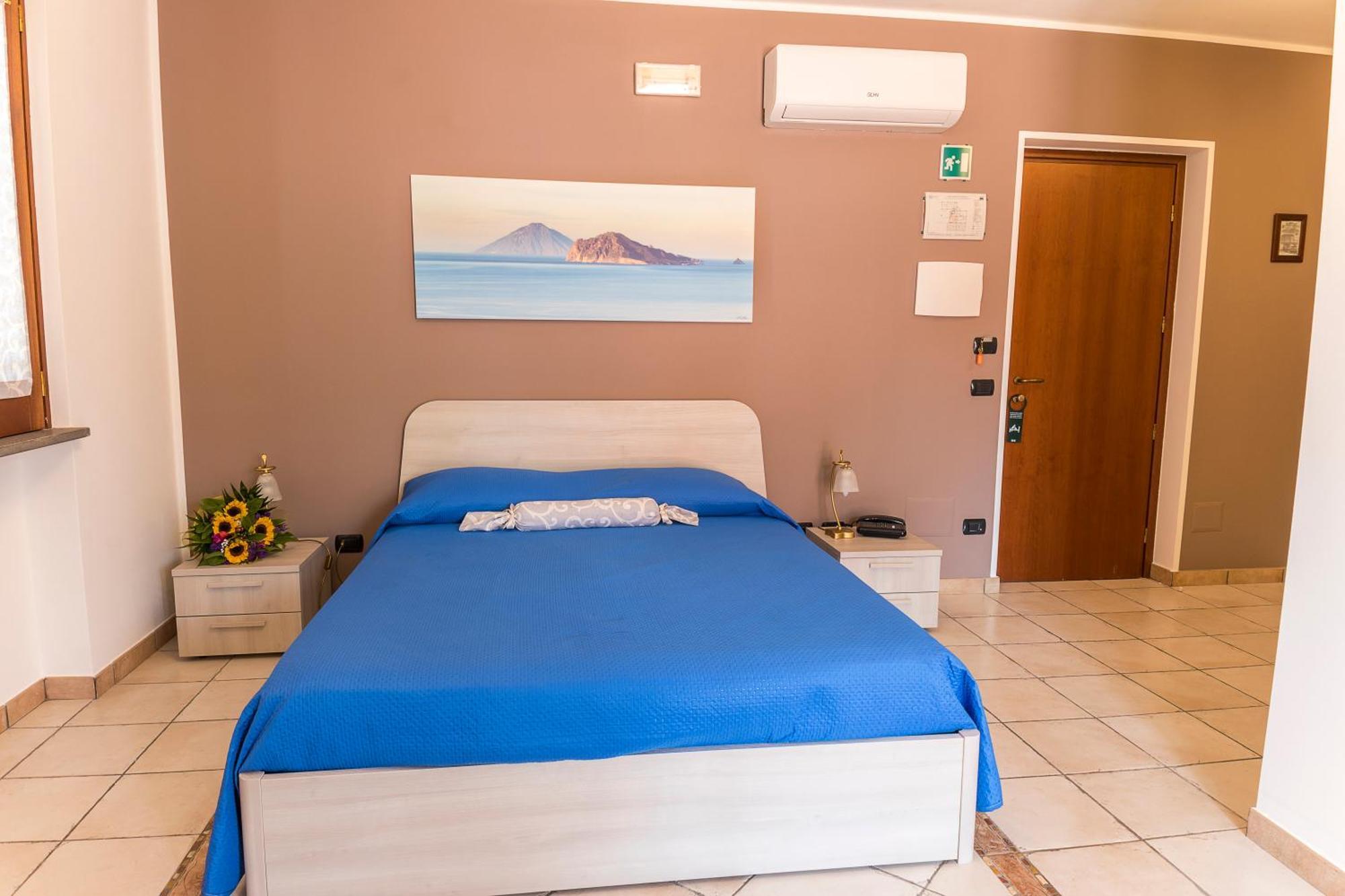 ליפארי Residence Alberghiero Eolie מראה חיצוני תמונה